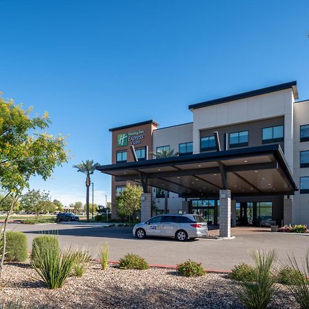 Holiday Inn Express & Suites - Gilbert - Mesa Gateway Airport ภายนอก รูปภาพ